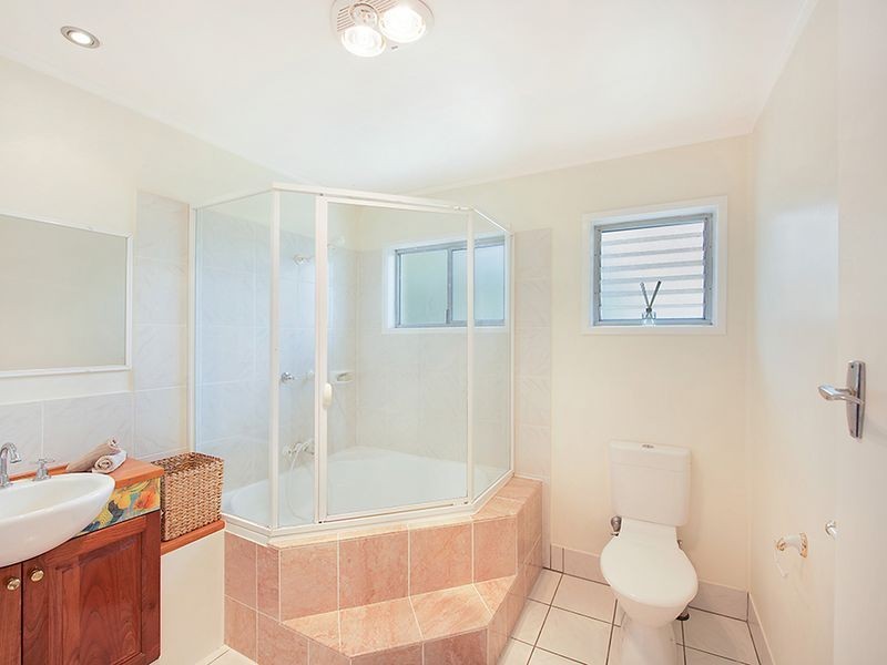 11 Susanne Street, Southport QLD 4215