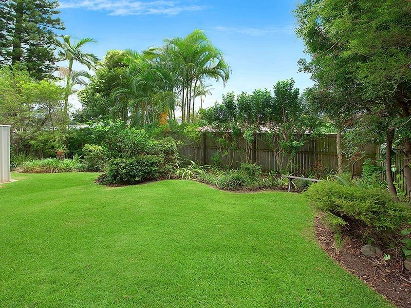 11 Susanne Street, Southport QLD 4215