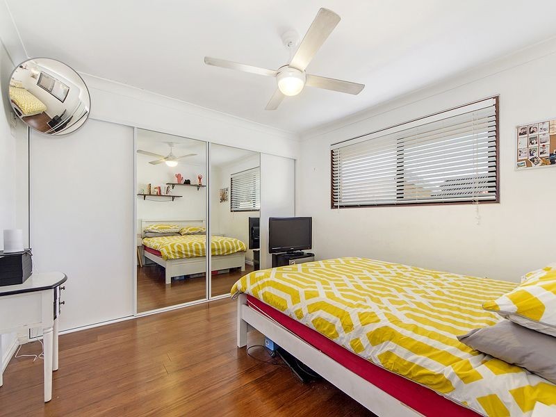 61 Bluejay Street, Burleigh Waters QLD 4220