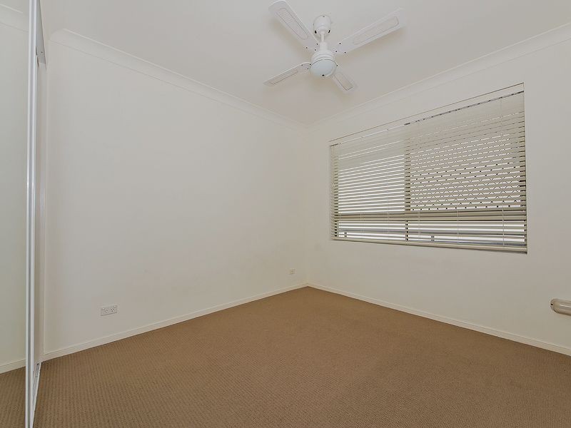 42/13 Bright Avenue, Labrador QLD 4215