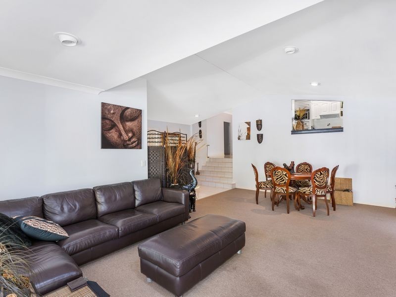 317 Ron Penhaligon Way, Robina QLD 4226