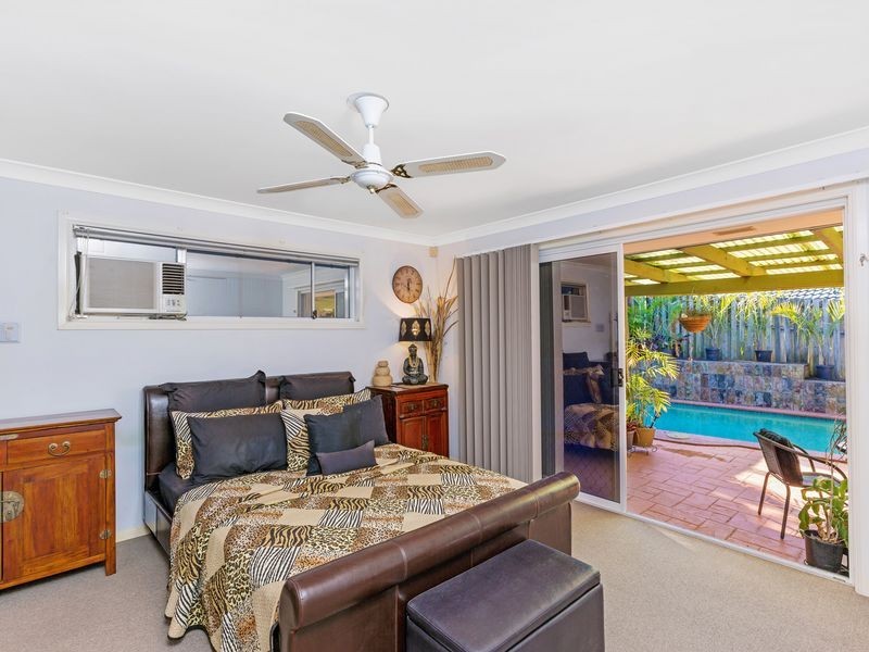 317 Ron Penhaligon Way, Robina QLD 4226