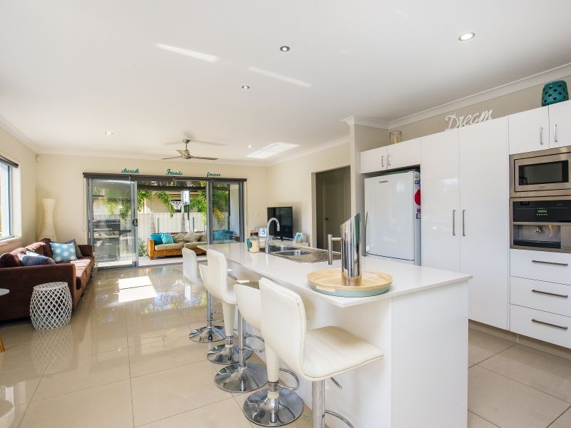 32 Asperia Street, Reedy Creek QLD 4227
