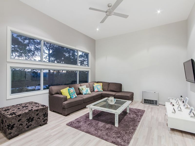 2 Forest Ridge Drive, Bonogin QLD 4213