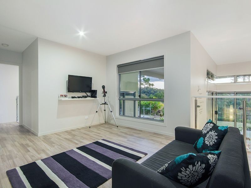 2 Forest Ridge Drive, Bonogin QLD 4213