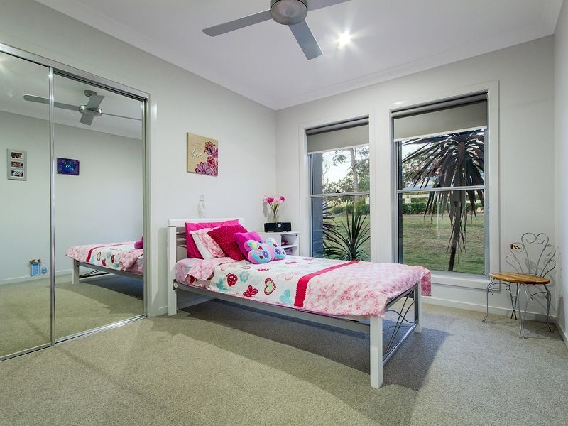 2 Forest Ridge Drive, Bonogin QLD 4213