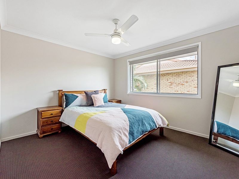 2/270 Christine Avenue, Varsity Lakes QLD 4227