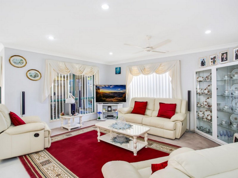 20 Georgetown Street, Varsity Lakes QLD 4227