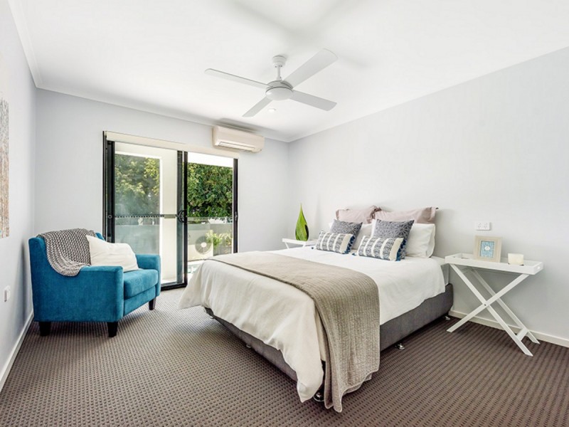 56 T E Peters Drive, Broadbeach Waters QLD 4218