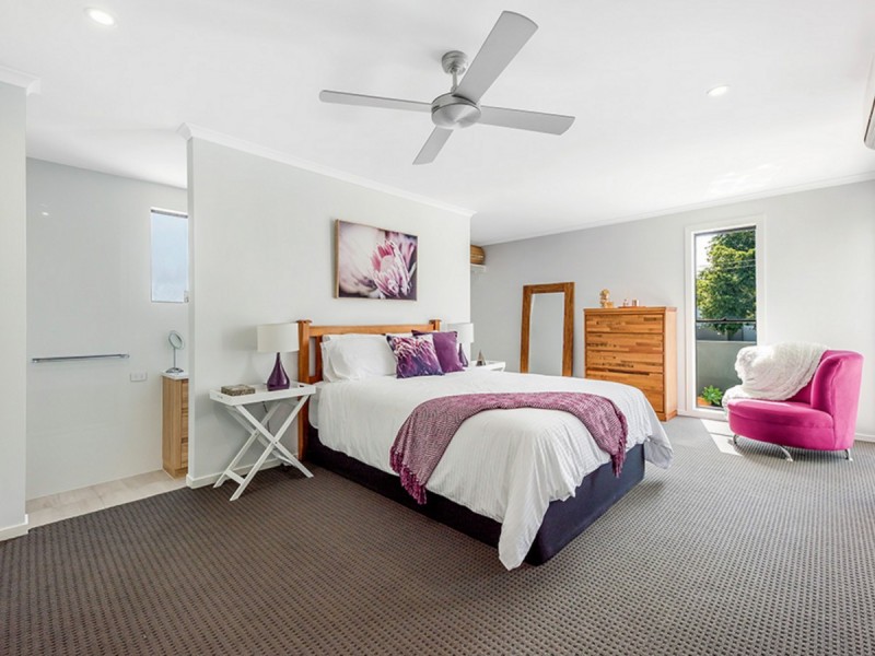 56 T E Peters Drive, Broadbeach Waters QLD 4218