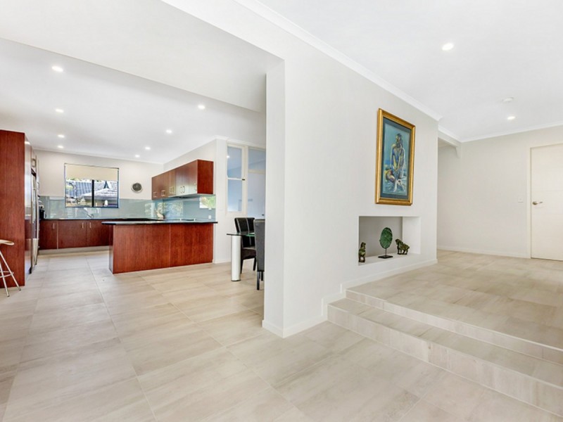 56 T E Peters Drive, Broadbeach Waters QLD 4218