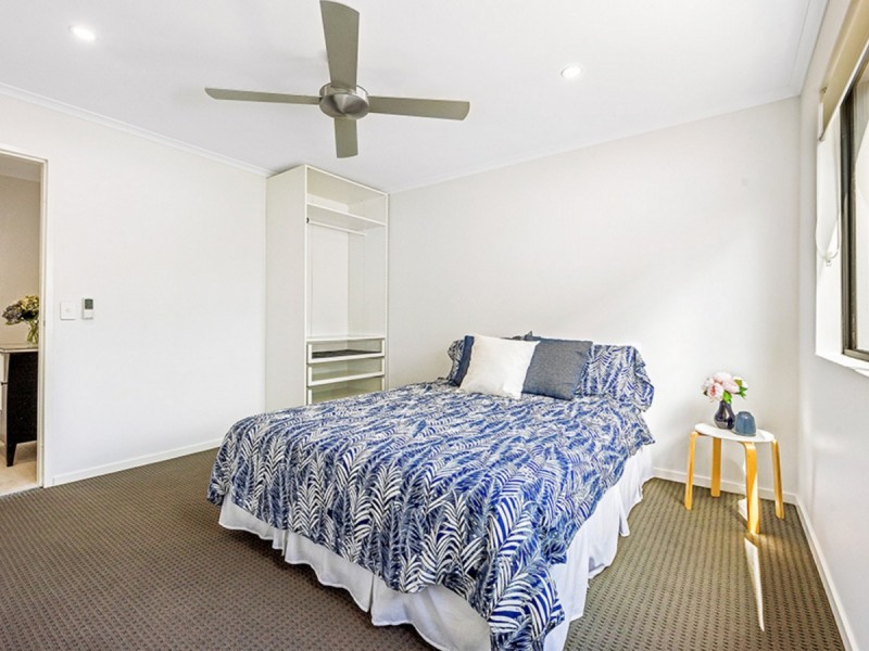 56 T E Peters Drive, Broadbeach Waters QLD 4218