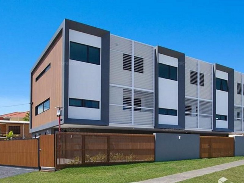 2/2097 Gold Coast Highway, Miami QLD 4220