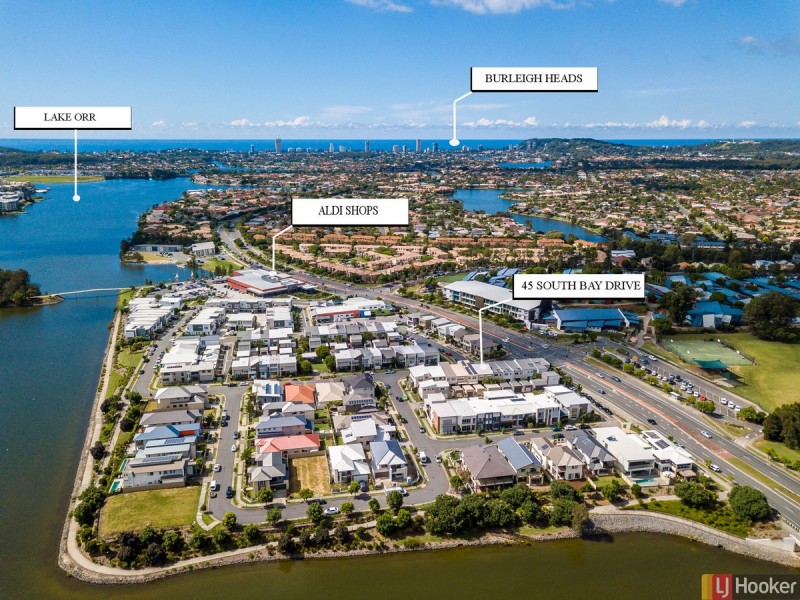45 South Bay Drive, Varsity Lakes QLD 4227