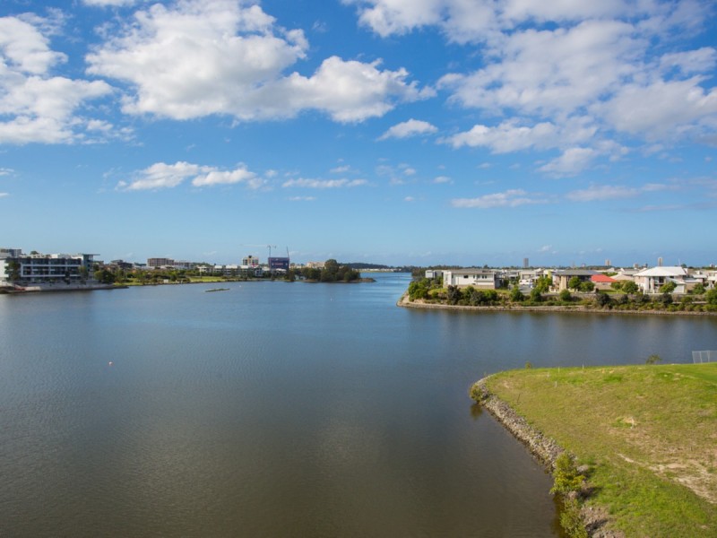 2309/397 Christine Avenue, Varsity Lakes QLD 4227