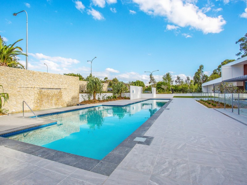2309/397 Christine Avenue, Varsity Lakes QLD 4227