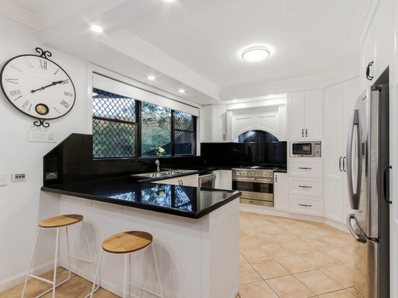 75 Lydford Close, Bonogin QLD 4213