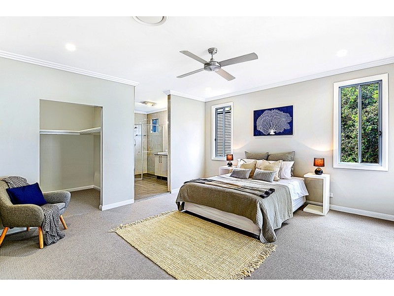 2/21 Andromeda Parade, Robina QLD 4226