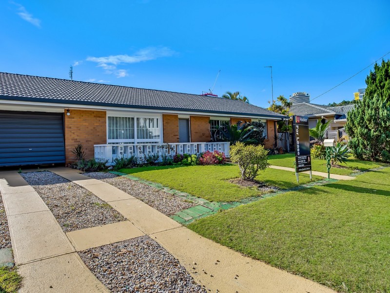 5 Merrimac Boulevard, Broadbeach Waters QLD 4218