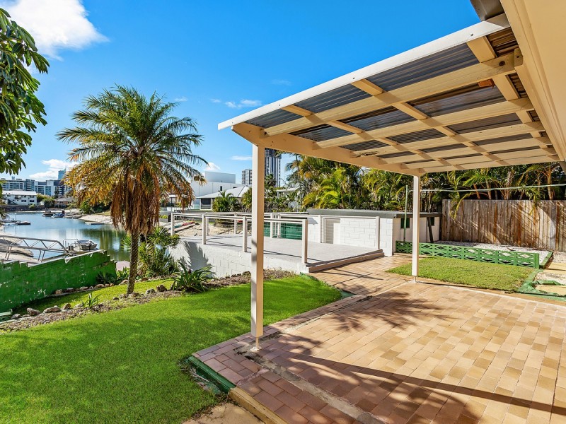 5 Merrimac Boulevard, Broadbeach Waters QLD 4218