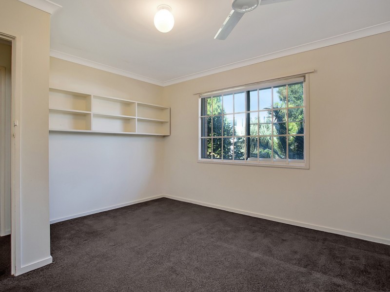 5 Merrimac Boulevard, Broadbeach Waters QLD 4218