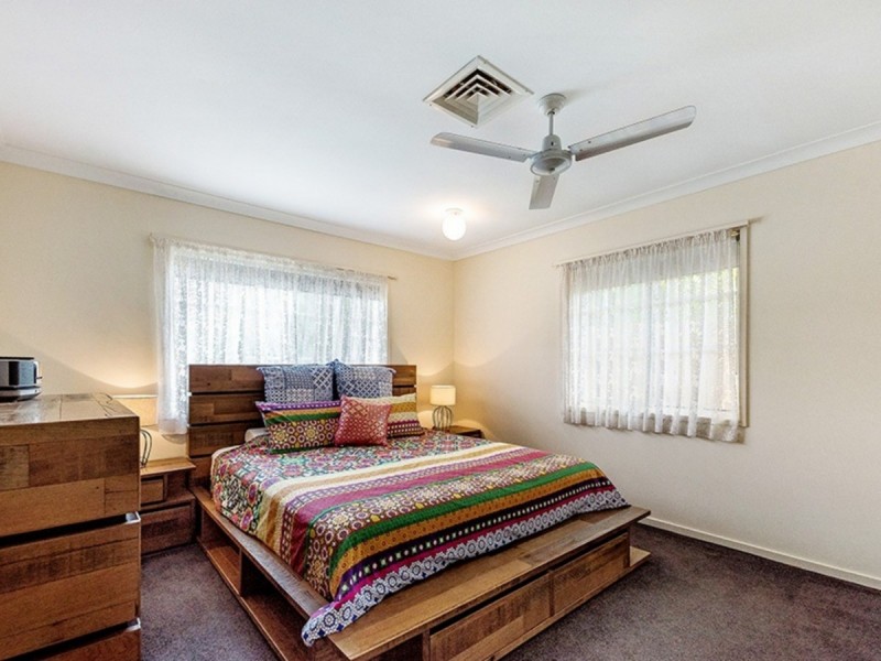 5 Merrimac Boulevard, Broadbeach Waters QLD 4218