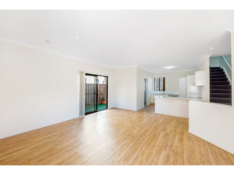 4/9 Magenta Drive, Varsity Lakes QLD 4227