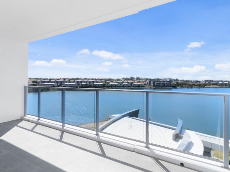 1204/397 Christine Avenue, Varsity Lakes QLD 4227