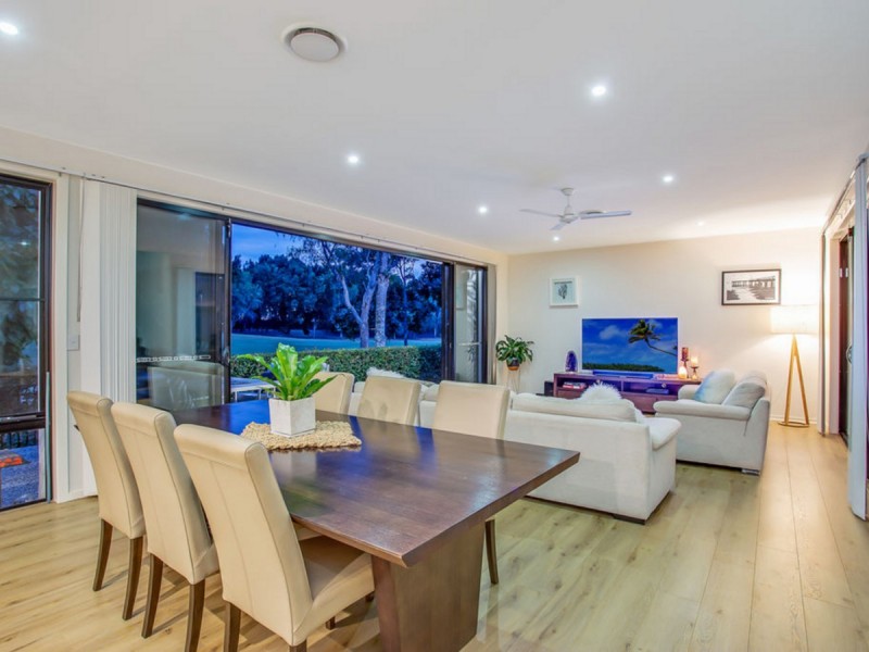 892 Medinah Avenue, Robina QLD 4226