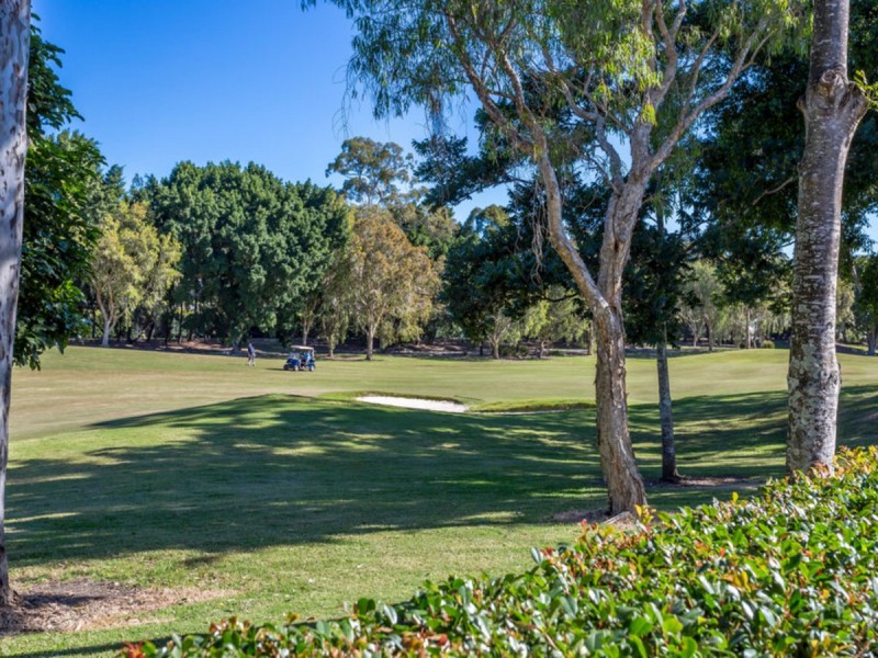 892 Medinah Avenue, Robina QLD 4226