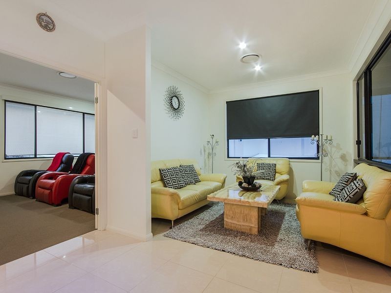 25 Worchester Terrace, Reedy Creek QLD 4227