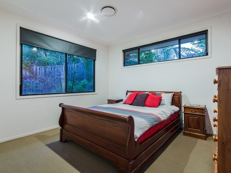 25 Worchester Terrace, Reedy Creek QLD 4227