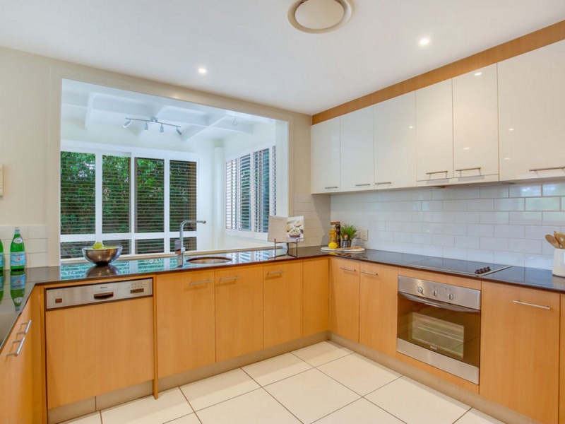 140 Easthill Drive, Robina QLD 4226