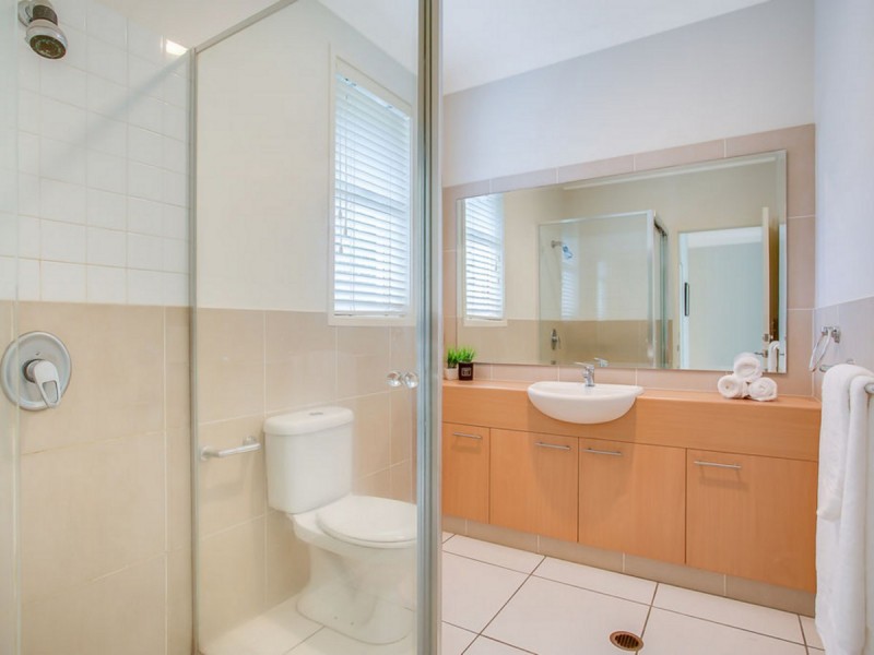140 Easthill Drive, Robina QLD 4226