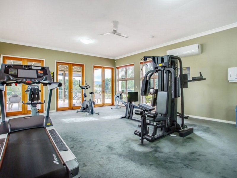 140 Easthill Drive, Robina QLD 4226
