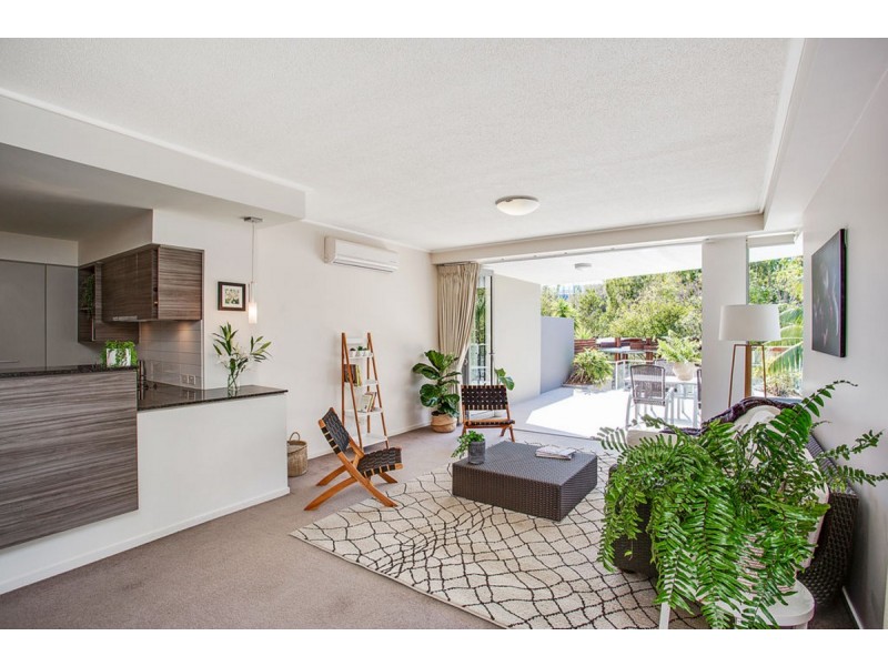 204/50 Riverwalk Avenue, Robina QLD 4226