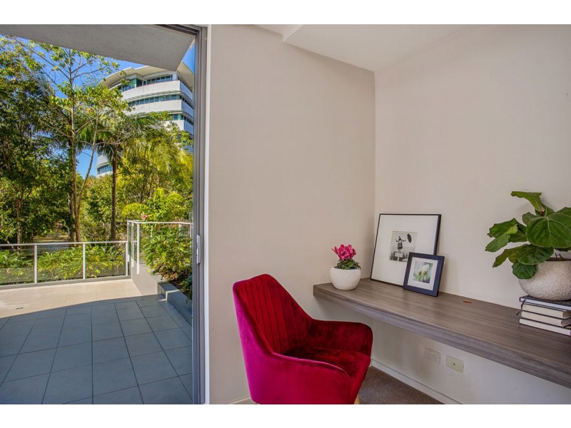 204/50 Riverwalk Avenue, Robina QLD 4226