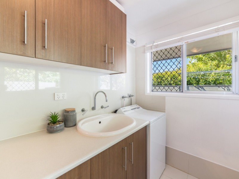 6 Tangerine Row, Ashmore QLD 4214