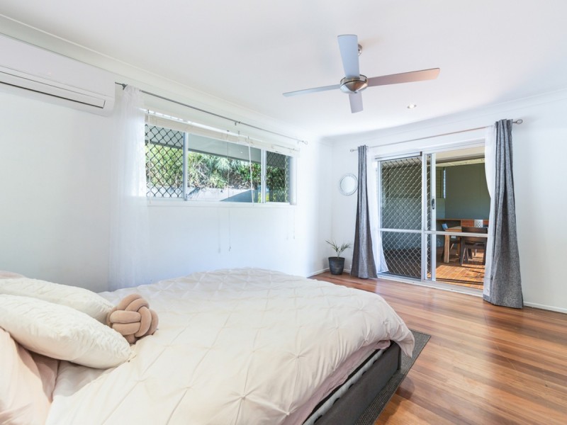 6 Tangerine Row, Ashmore QLD 4214
