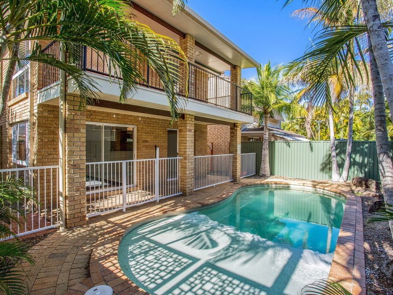 11 Thyme Court, Runaway Bay QLD 4216