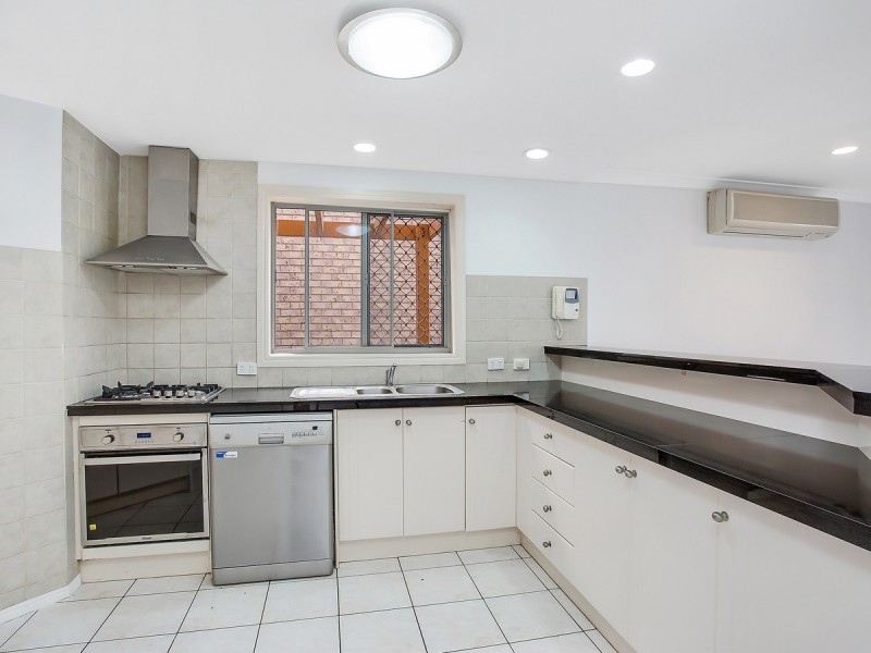 11 Thyme Court, Runaway Bay QLD 4216