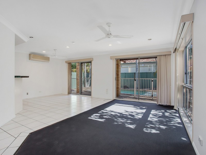 11 Thyme Court, Runaway Bay QLD 4216