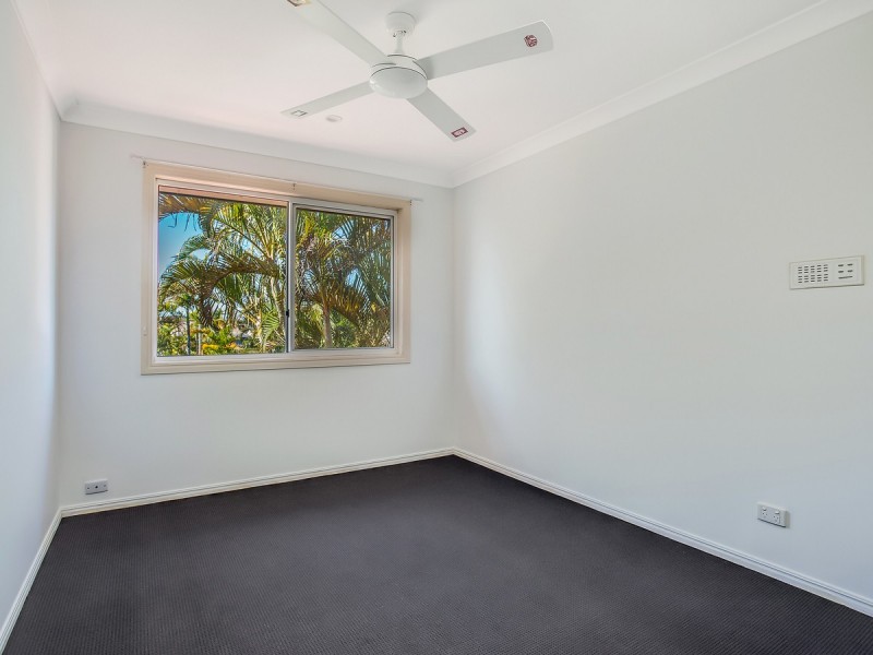11 Thyme Court, Runaway Bay QLD 4216
