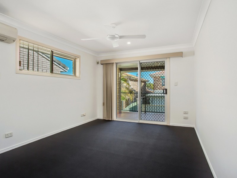 11 Thyme Court, Runaway Bay QLD 4216