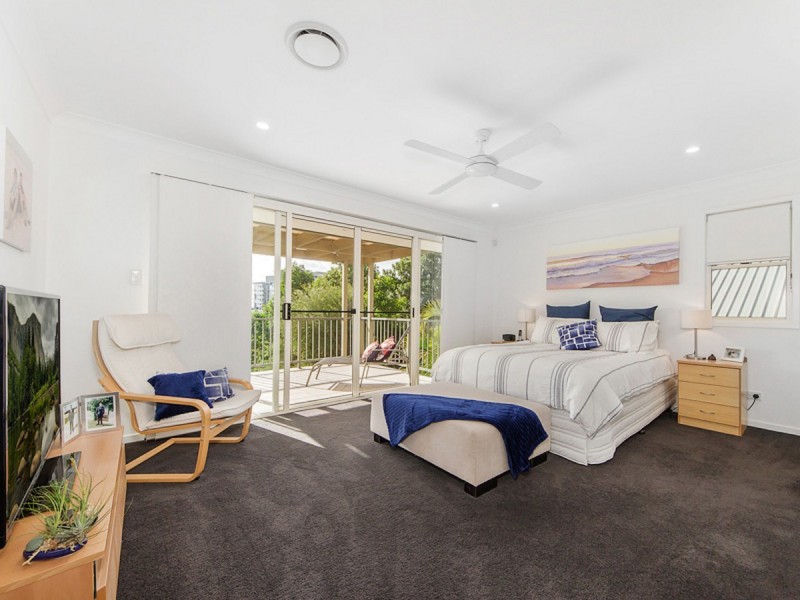 172 Easthill Drive, Robina QLD 4226