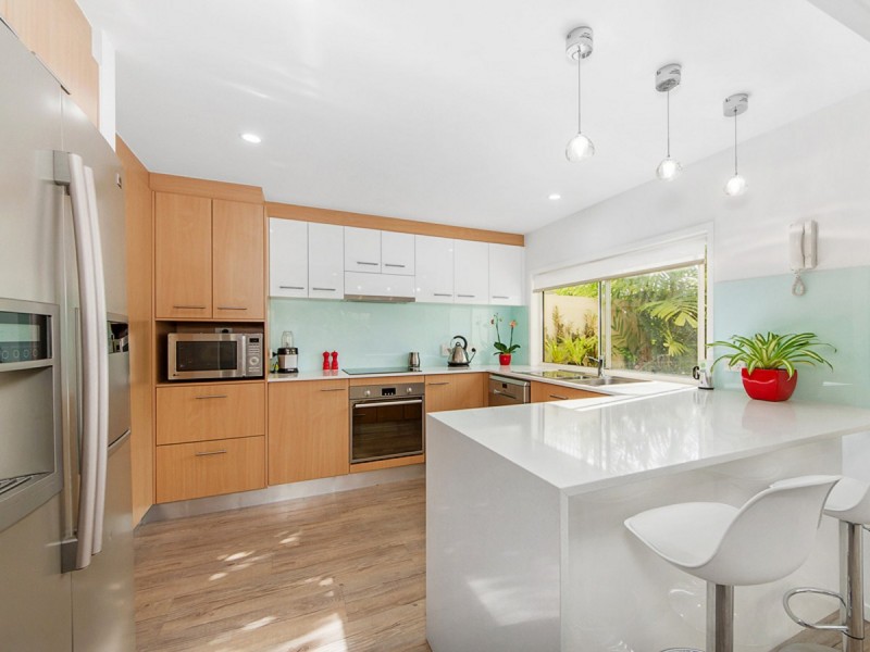 172 Easthill Drive, Robina QLD 4226