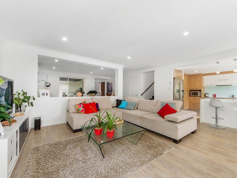 172 Easthill Drive, Robina QLD 4226