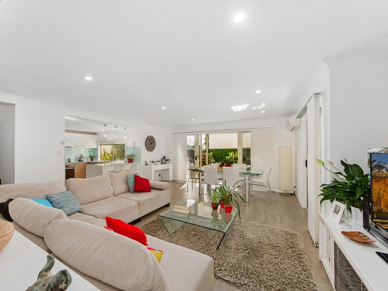 172 Easthill Drive, Robina QLD 4226