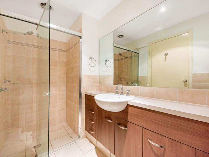 5/27 Ranier Crescent, Varsity Lakes QLD 4227