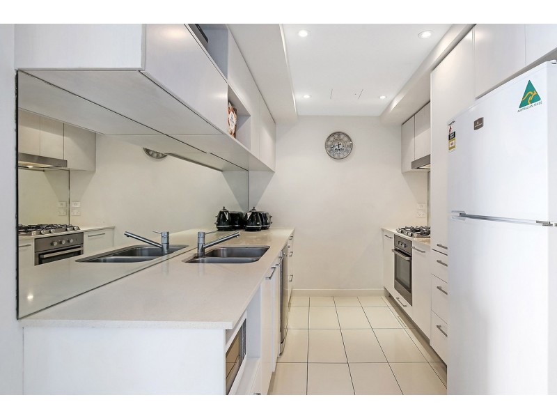 311/430 Marine Parade, Biggera Waters QLD 4216